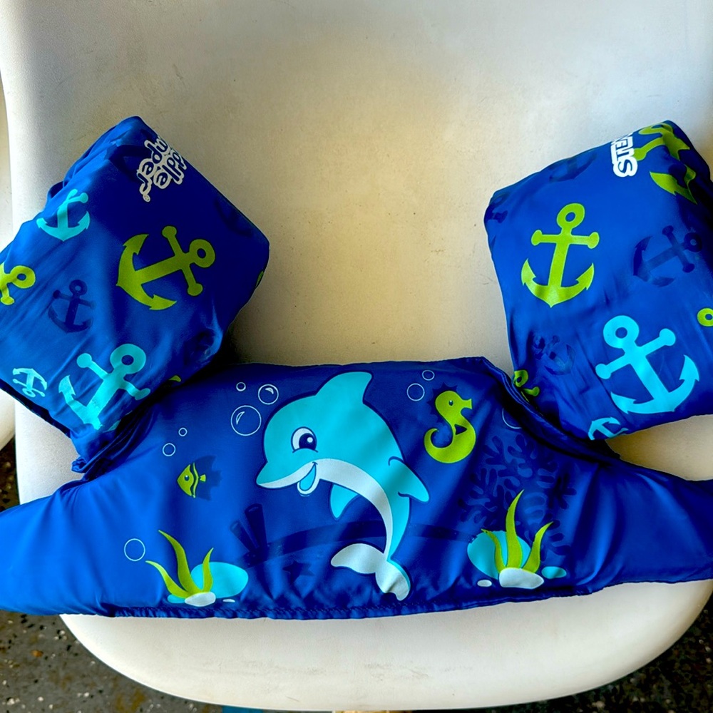 Puddle jumper toddler boys life vest🐬